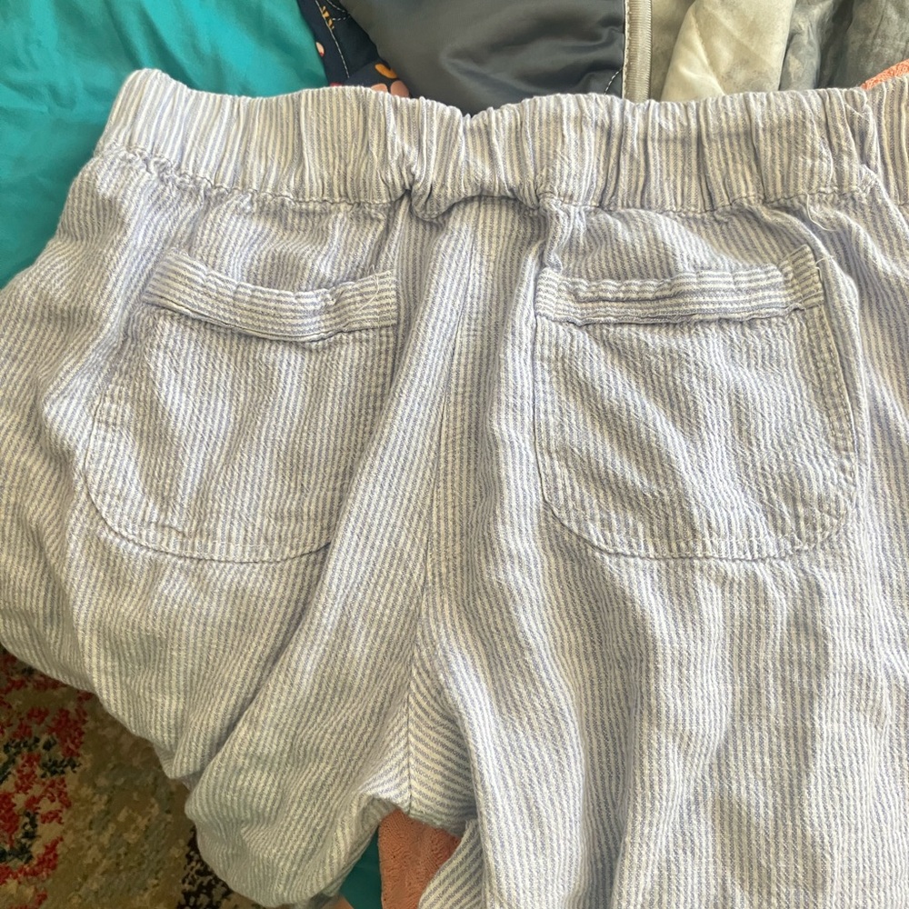 croft & barrow Light Blue Striped Capris - Picture 5 of 6